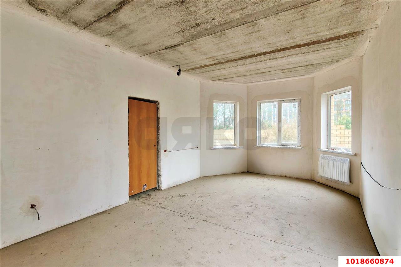 Фото №7: Дом 140&nbsp;м² + 3.5&nbsp;сот., 2&nbsp;эт. - Краснодар, Прикубанский внутригородской округ, мкр. КП Золотой город, ул. Гороховецкая, 44