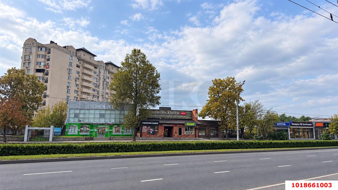 Фото №1: Торговое помещение 16&nbsp;м², 1/1&nbsp;эт. - Краснодар, Карасунский внутригородской округ, мкр. Гидростроителей, ул. имени В.Н. Мачуги, 2Б