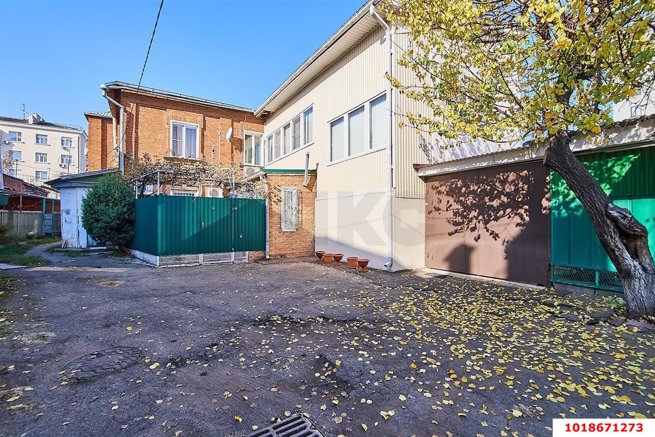 Фото №16: Дом 120&nbsp;м² + 4&nbsp;сот., 2&nbsp;эт. - Краснодар, Западный внутригородской округ, мкр. Центральный, ул. Карасунская, 60