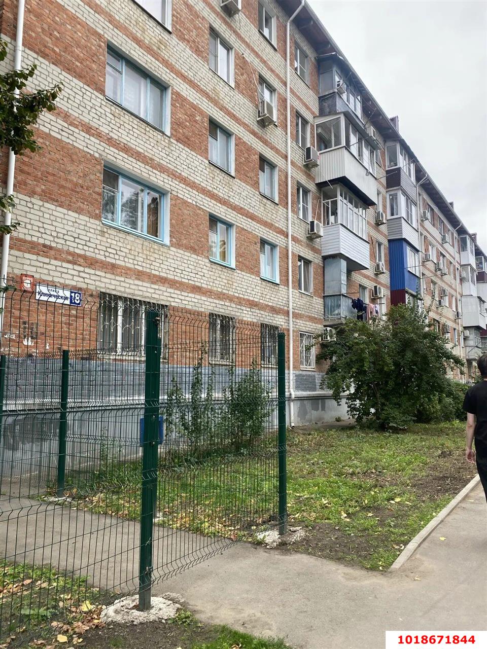 Фото №3: 2-комнатная квартира 45&nbsp;м², 2/5&nbsp;эт. - Краснодар, Центральный внутригородской округ, мкр. 40 лет Победы, ул. Клиническая, 18