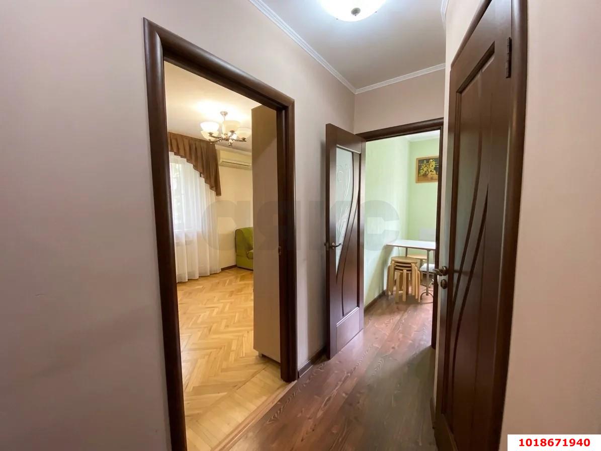 Фото №6: 1-комнатная квартира 32&nbsp;м², 3/5&nbsp;эт. - Краснодар, Западный внутригородской округ, мкр. Фестивальный, ул. имени Тургенева, 122
