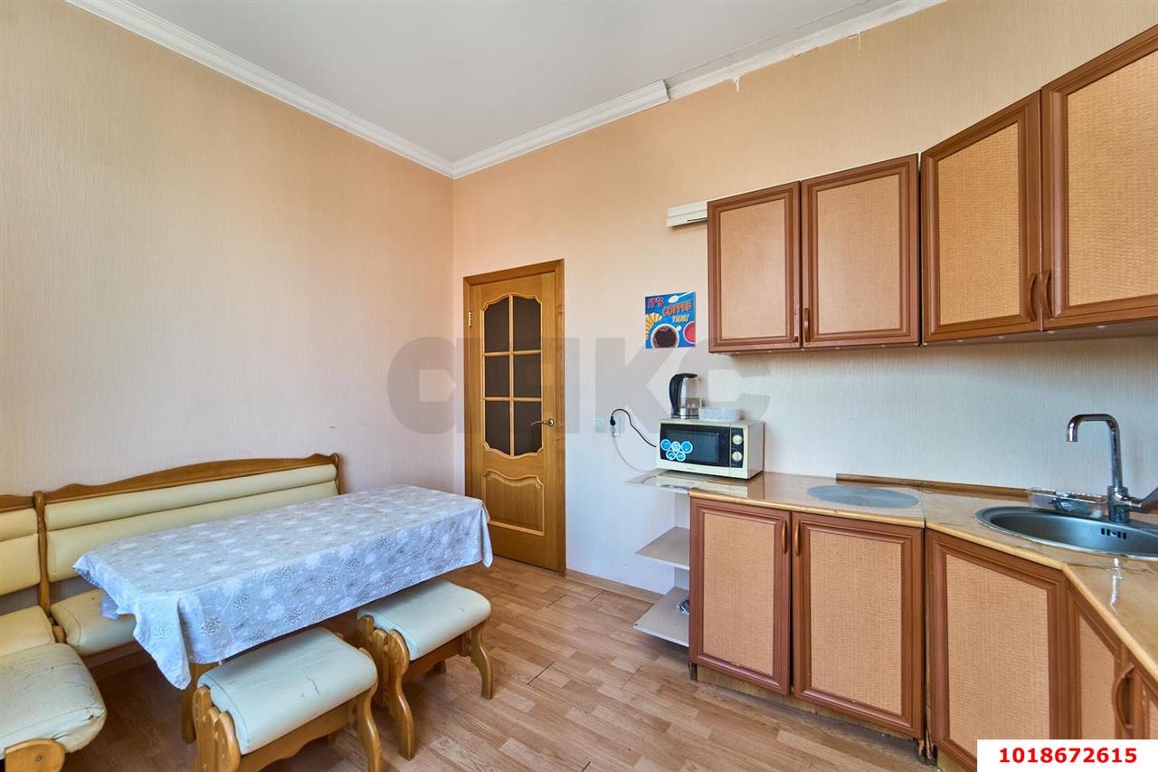 Фото №3: 1-комнатная квартира 46&nbsp;м², 3/4&nbsp;эт. - Краснодар, Прикубанский внутригородской округ, мкр. Круглик, ул. Черниговская, 18