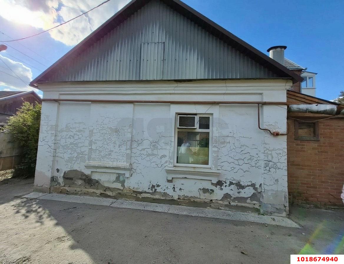 Фото №3: Часть дома 70&nbsp;м² + 3&nbsp;сот., 1&nbsp;эт. - Краснодар, Центральный внутригородской округ, мкр. Дубинка, пр-д 2-й Черноморский, 1