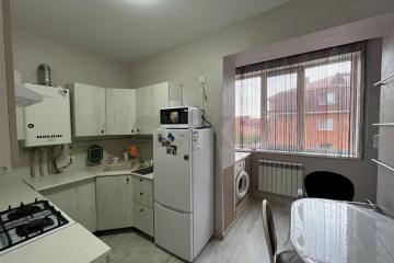 Фото №1: 2-комнатная квартира 44 м², 4/5 эт. - Яблоновский, ул. Гагарина, 148/1к10