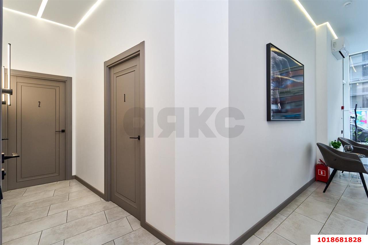 Фото №5: Торговое помещение 72&nbsp;м², 1/19&nbsp;эт. - Краснодар, Прикубанский внутригородской округ, Россинского, мкр. жилой комплекс Россинский Парк, ул. Командорская, 15/1