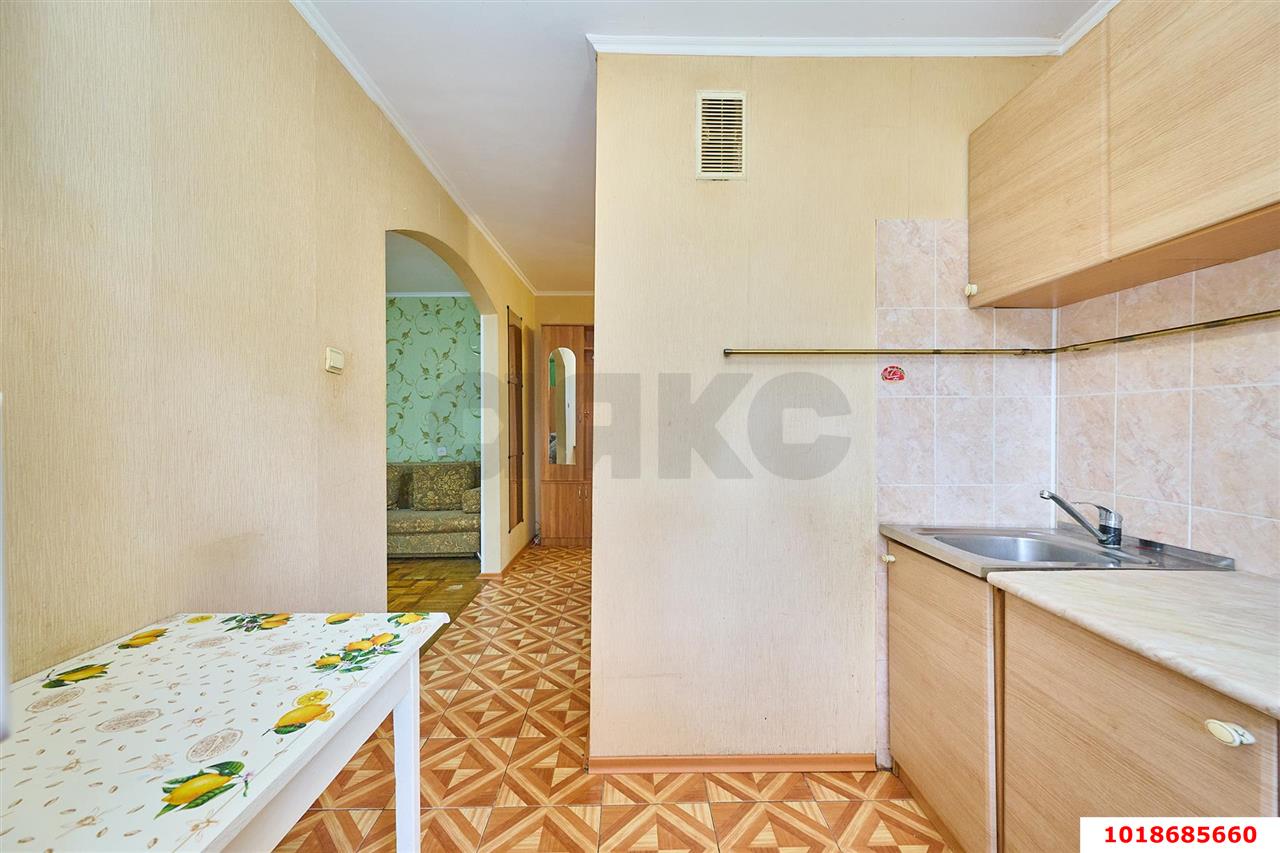 Фото №3: 1-комнатная квартира 30&nbsp;м², 3/5&nbsp;эт. - Краснодар, Центральный внутригородской округ, мкр. Черёмушки, ул. Стасова, 144