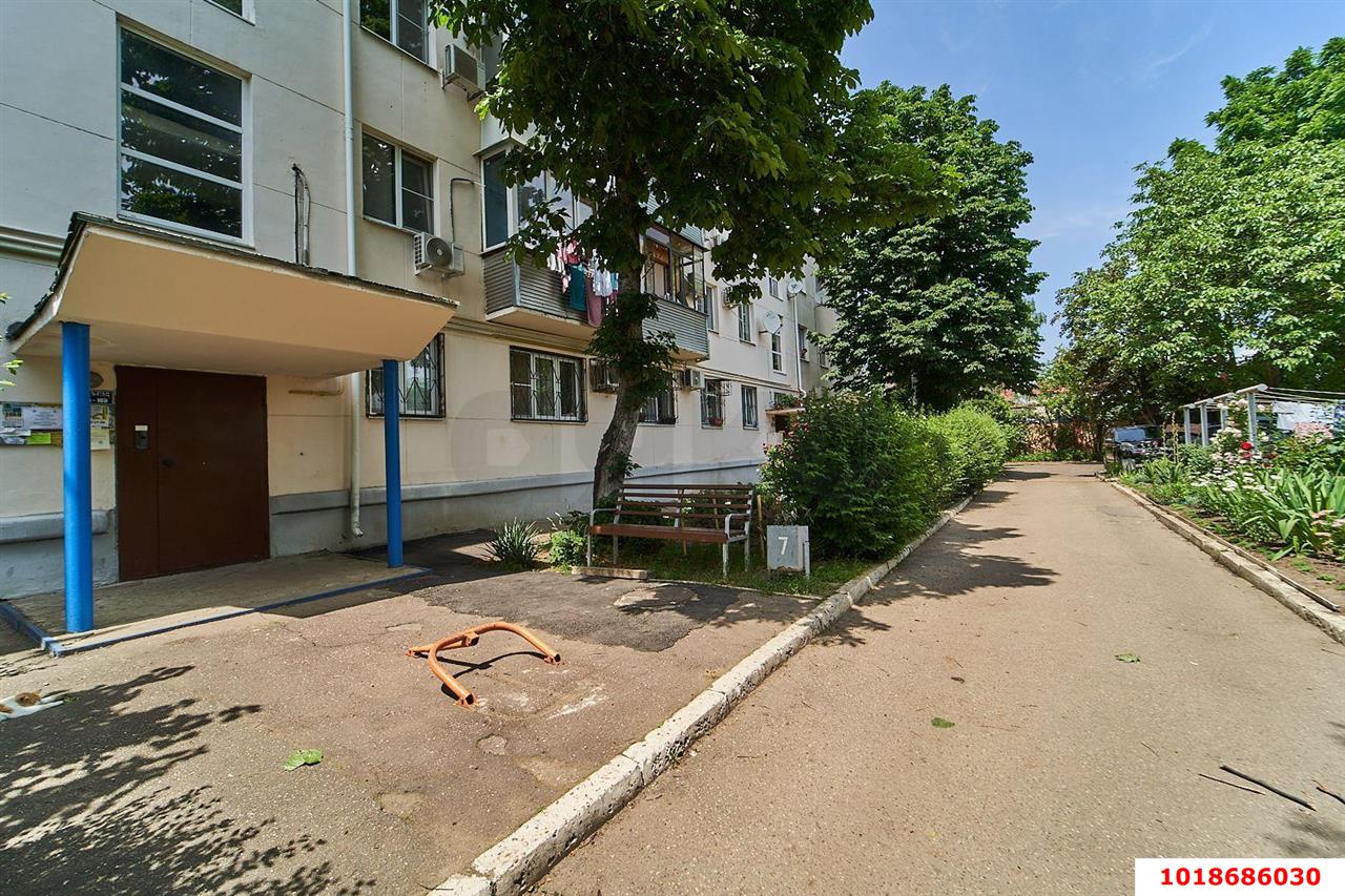 Фото №18: 2-комнатная квартира 50&nbsp;м², 5/5&nbsp;эт. - Краснодар, Центральный внутригородской округ, мкр. Черёмушки, ул. Айвазовского, 50