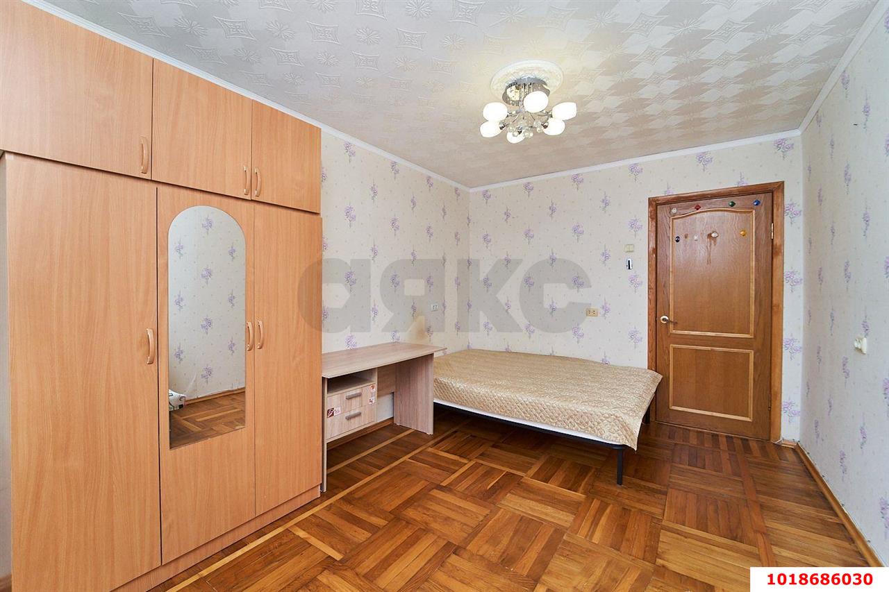 Фото №5: 2-комнатная квартира 50&nbsp;м², 5/5&nbsp;эт. - Краснодар, Центральный внутригородской округ, мкр. Черёмушки, ул. Айвазовского, 50