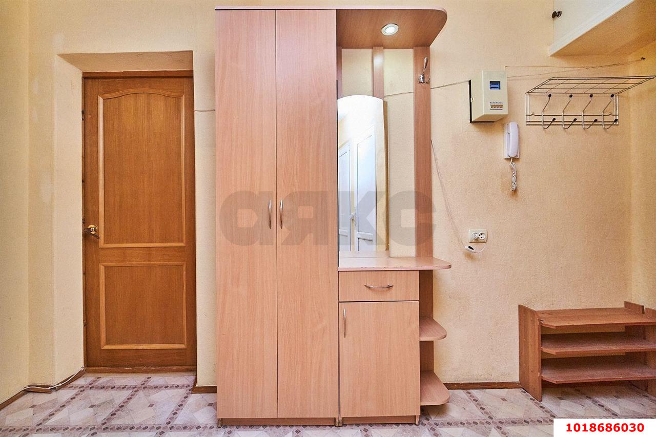 Фото №15: 2-комнатная квартира 50&nbsp;м², 5/5&nbsp;эт. - Краснодар, Центральный внутригородской округ, мкр. Черёмушки, ул. Айвазовского, 50