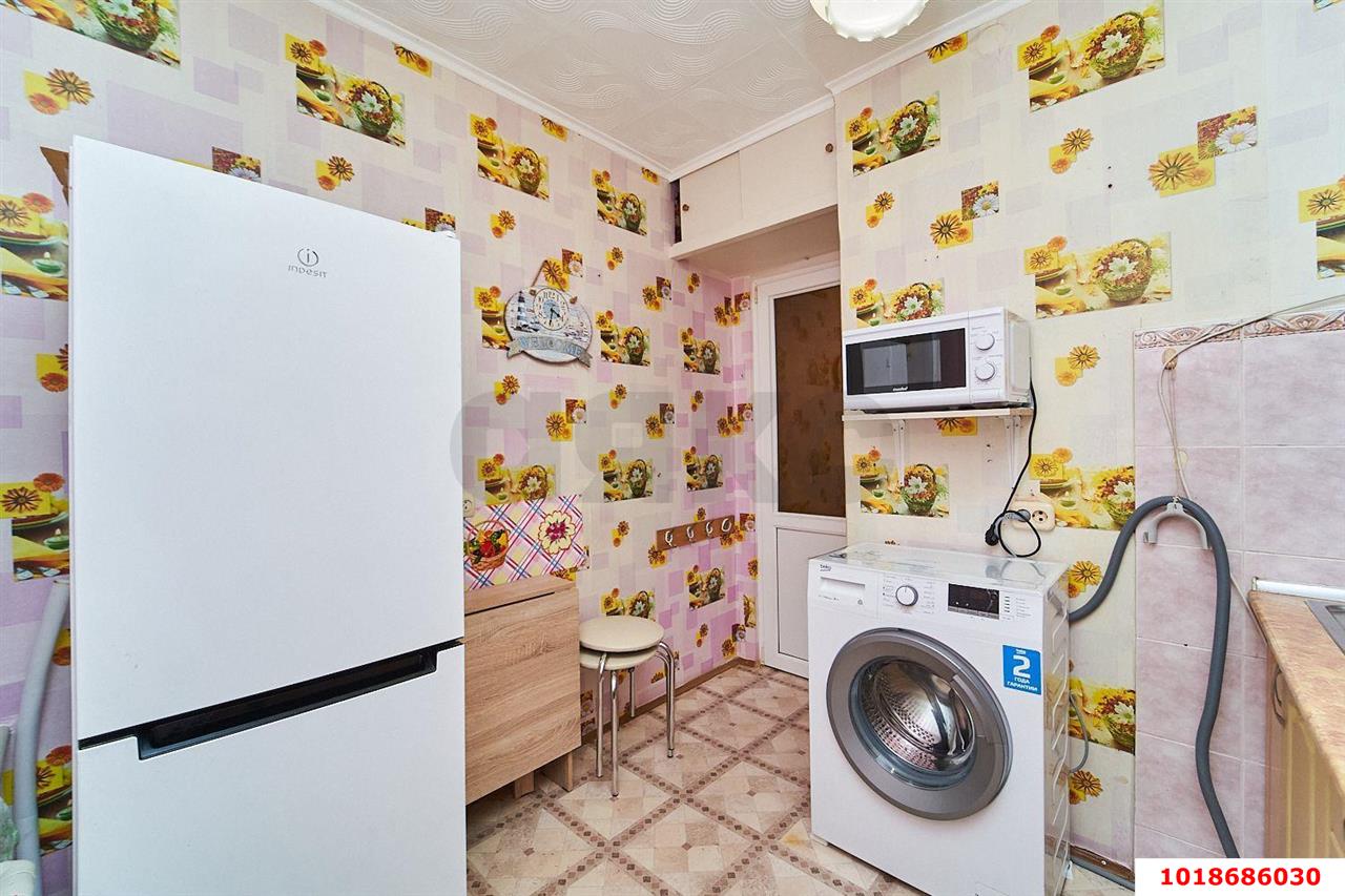 Фото №10: 2-комнатная квартира 50&nbsp;м², 5/5&nbsp;эт. - Краснодар, Центральный внутригородской округ, мкр. Черёмушки, ул. Айвазовского, 50