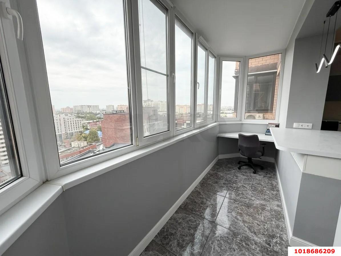 Фото №7: Студия 32&nbsp;м², 13/19&nbsp;эт. - Краснодар, Западный внутригородской округ, мкр. ЖК Аврора Парк, ул. Шоссе Нефтяников, 22к2
