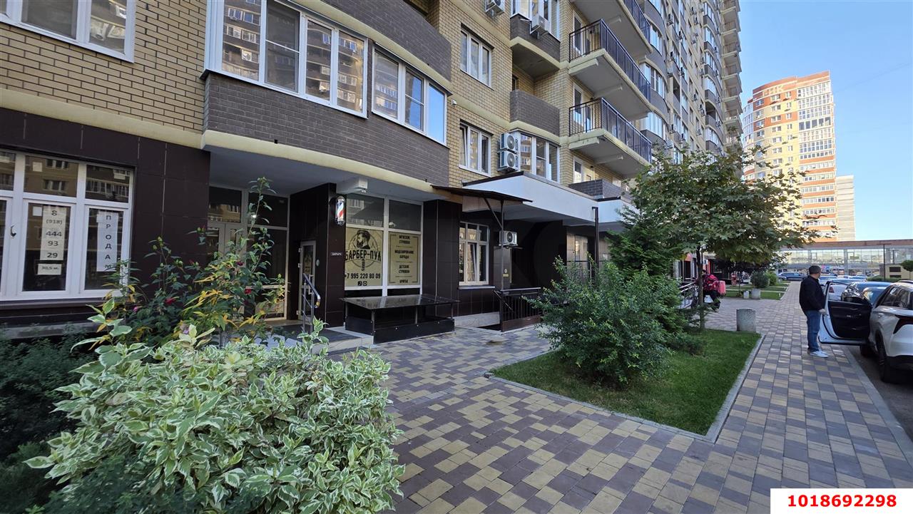 Фото №12: Торговое помещение 38&nbsp;м², -1/24&nbsp;эт. - Краснодар, Прикубанский внутригородской округ, ЖК Лучший, мкр. имени Петра Метальникова, ул. Петра Метальникова, 38