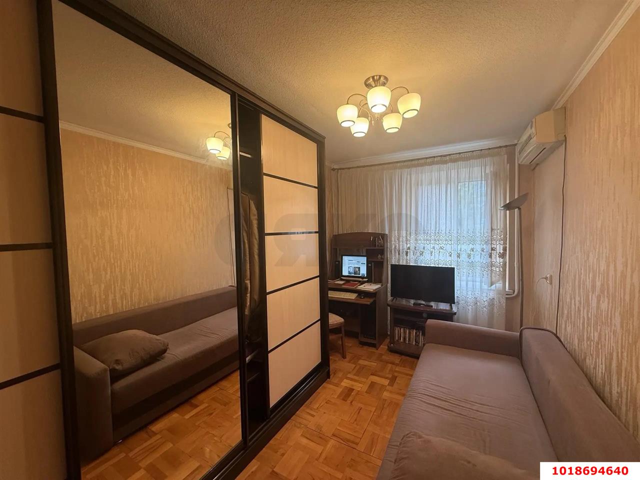 Фото №5: 3-комнатная квартира 58&nbsp;м², 4/9&nbsp;эт. - Краснодар, Центральный внутригородской округ, мкр. Центральный, ул. Хакурате, 10к1