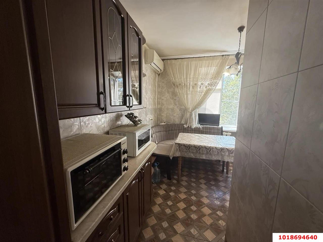 Фото №11: 3-комнатная квартира 58&nbsp;м², 4/9&nbsp;эт. - Краснодар, Центральный внутригородской округ, мкр. Центральный, ул. Хакурате, 10к1