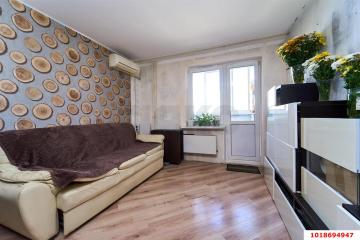 Фото №1: 3-комнатная квартира 90 м², 13/16 эт. - Краснодар, мкр. Московский, ул. Карякина, 22