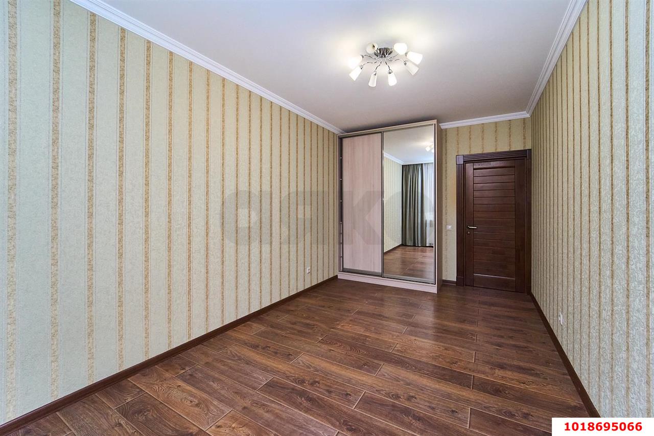 Фото №8: 3-комнатная квартира 101&nbsp;м², 9/18&nbsp;эт. - Краснодар, Прикубанский внутригородской округ, имени Петра Метальникова, мкр. ЖК Атмосфера, ул. Московская, 125к2
