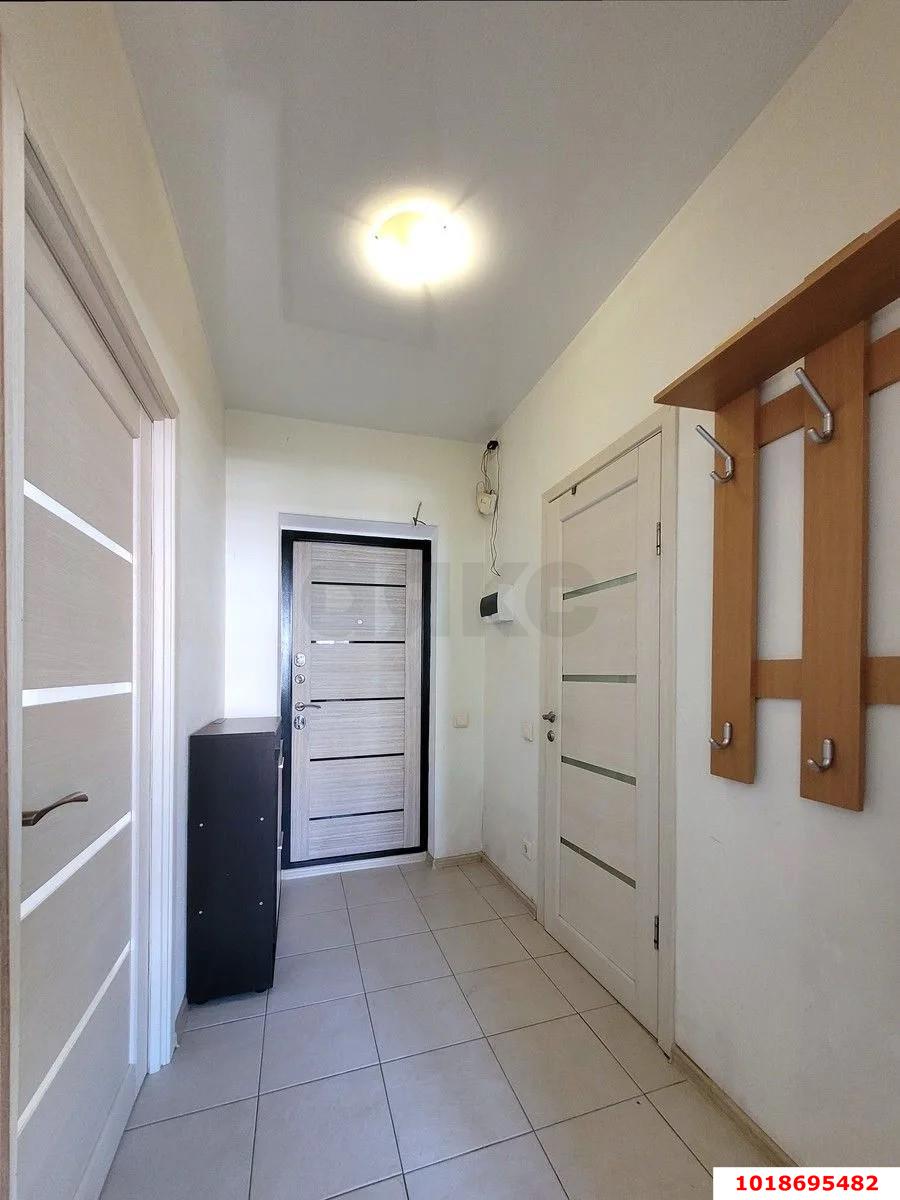 Фото №4: 2-комнатная квартира 44&nbsp;м², 8/9&nbsp;эт. - Краснодар, Прикубанский внутригородской округ, Славянский, мкр. Светлоград, ул. Красных Партизан, 1/4к4
