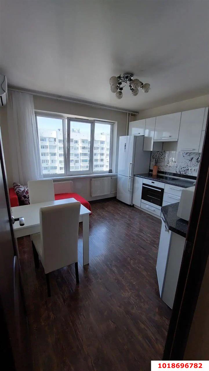 Фото №2: 1-комнатная квартира 40&nbsp;м², 15/16&nbsp;эт. - Краснодар, Прикубанский внутригородской округ, мкр. Московский, ул. имени Николая Семеновича Котлярова, 11