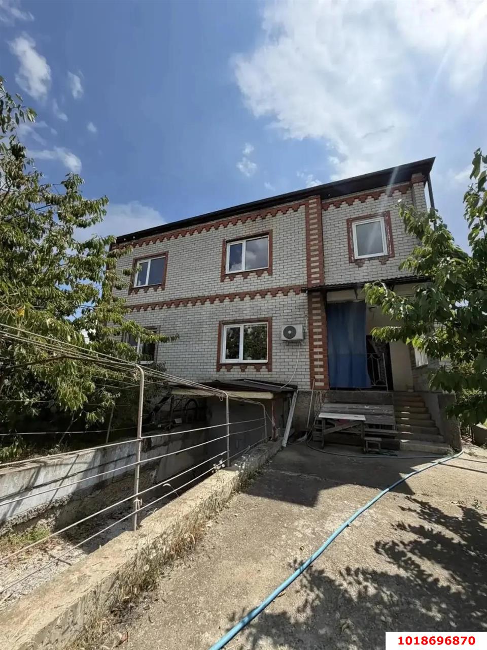 Фото №1: Дом 306&nbsp;м² + 6.1&nbsp;сот., 2&nbsp;эт. - Ленина, Карасунский внутригородской округ, мкр. СТ Радуга, ул. Цветочная