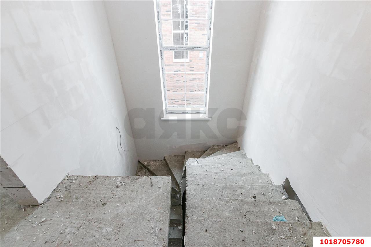 Фото №12: Дом 140&nbsp;м² + 3.4&nbsp;сот., 2&nbsp;эт. - Краснодар, Прикубанский внутригородской округ, мкр. Тихая Поляна, ул. имени Атамана Н.И. Евдокимова