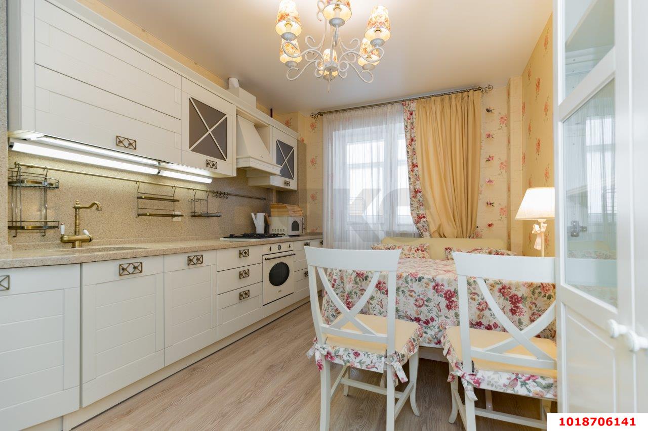 Фото №5: 1-комнатная квартира 44&nbsp;м², 6/9&nbsp;эт. - Краснодар, Западный внутригородской округ, мкр. Фестивальный, ул. Гаражная, 81/3