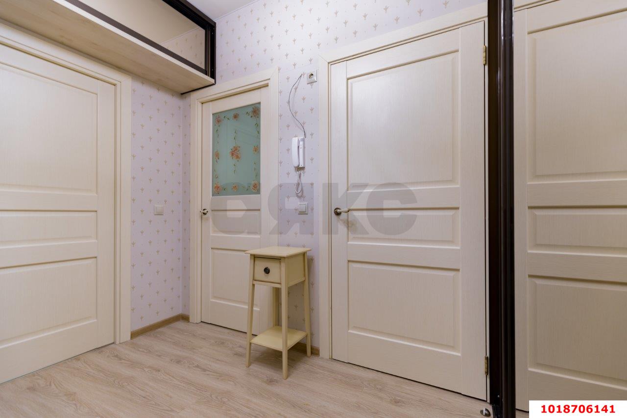 Фото №11: 1-комнатная квартира 44&nbsp;м², 6/9&nbsp;эт. - Краснодар, Западный внутригородской округ, мкр. Фестивальный, ул. Гаражная, 81/3