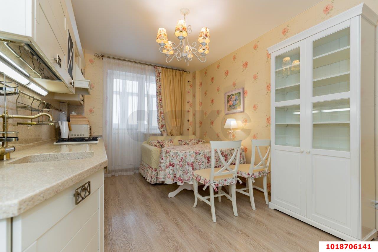 Фото №4: 1-комнатная квартира 44&nbsp;м², 6/9&nbsp;эт. - Краснодар, Западный внутригородской округ, мкр. Фестивальный, ул. Гаражная, 81/3