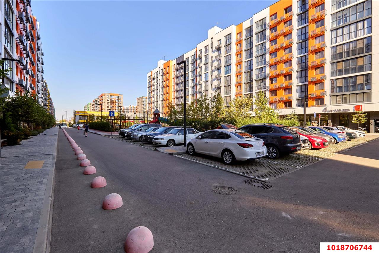 Фото №20: 1-комнатная квартира 38&nbsp;м², 6/9&nbsp;эт. - Краснодар, Прикубанский внутригородской округ, мкр. жилой комплекс Друзья, ул. имени Б.С. Кудухова, 1
