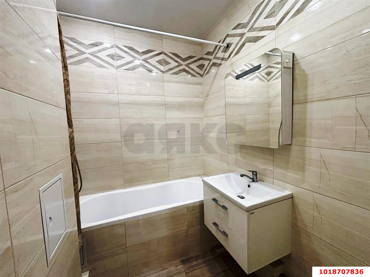 Фото №9: 3-комнатная квартира 90&nbsp;м², 2/16&nbsp;эт. - Краснодар, Прикубанский внутригородской округ, ЖК Любимый Дом, мкр. имени Петра Метальникова, ул. Тополиная, 48к1