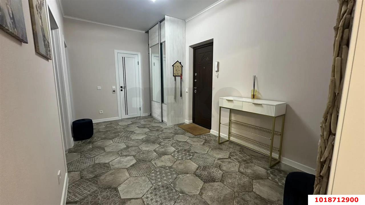 Фото №10: 2-комнатная квартира 72&nbsp;м², 21/22&nbsp;эт. - Краснодар, Западный внутригородской округ, Фестивальный, мкр. жилой комплекс Триумф, ул. имени П.М. Гаврилова, 27