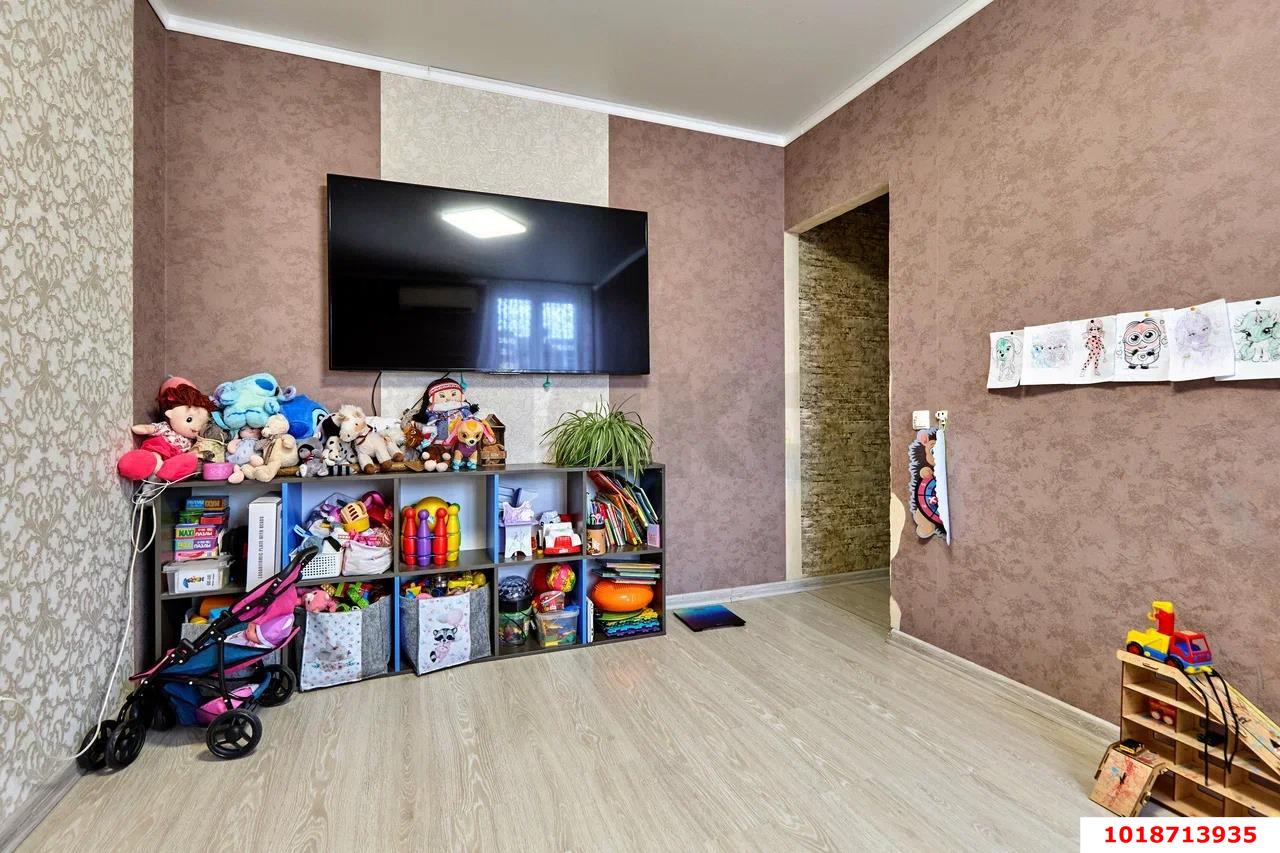 Фото №9: 3-комнатная квартира 56&nbsp;м², 9/10&nbsp;эт. - Краснодар, Прикубанский внутригородской округ, Восточно-Кругликовский, мкр. ЖК Андерсен, ул. Героев-Разведчиков, 48