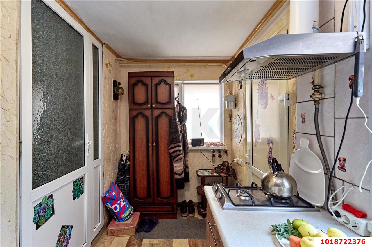 Фото №10: Студия 24&nbsp;м², 1/1&nbsp;эт. - Краснодар, Центральный внутригородской округ, мкр. Центральный, ул. Суворова, 4