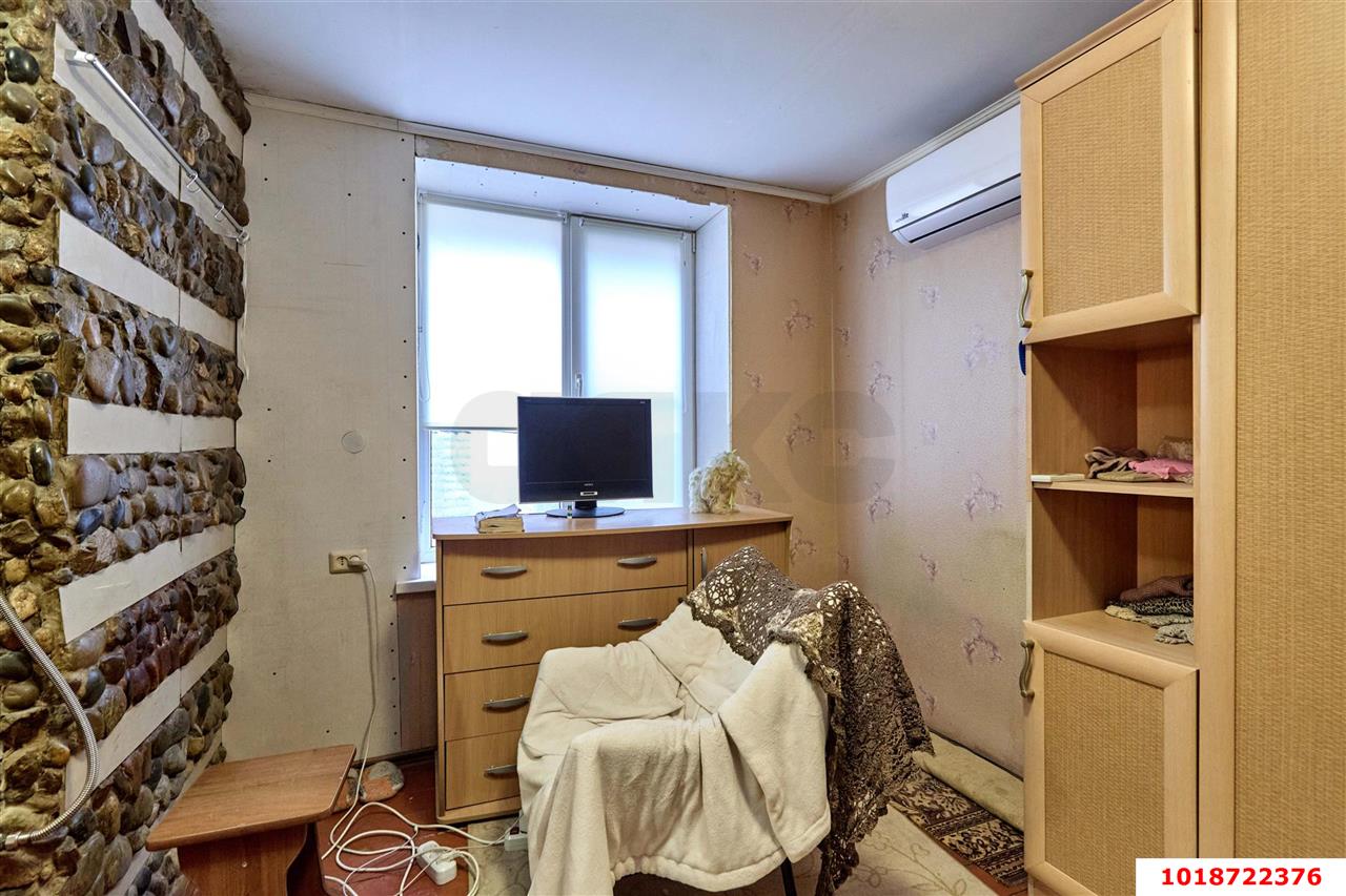 Фото №3: Студия 24&nbsp;м², 1/1&nbsp;эт. - Краснодар, Центральный внутригородской округ, мкр. Центральный, ул. Суворова, 4