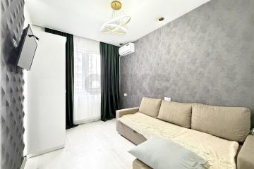 Фото №1: 2-комнатная квартира 40 м², 8/17 эт. - Краснодар, мкр. ЖК Оникс, ул. Российская, 267к5
