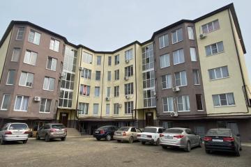 Фото №1: 1-комнатная квартира 45&nbsp;м², 1/5&nbsp;эт. - Яблоновский, пер. 2-й Первомайский, 7