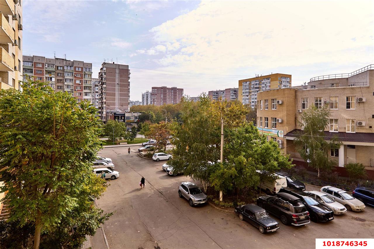 Фото №25: 2-комнатная квартира 90&nbsp;м², 3/12&nbsp;эт. - Краснодар, Западный внутригородской округ, мкр. Юбилейный, ул. Бульварное Кольцо, 7