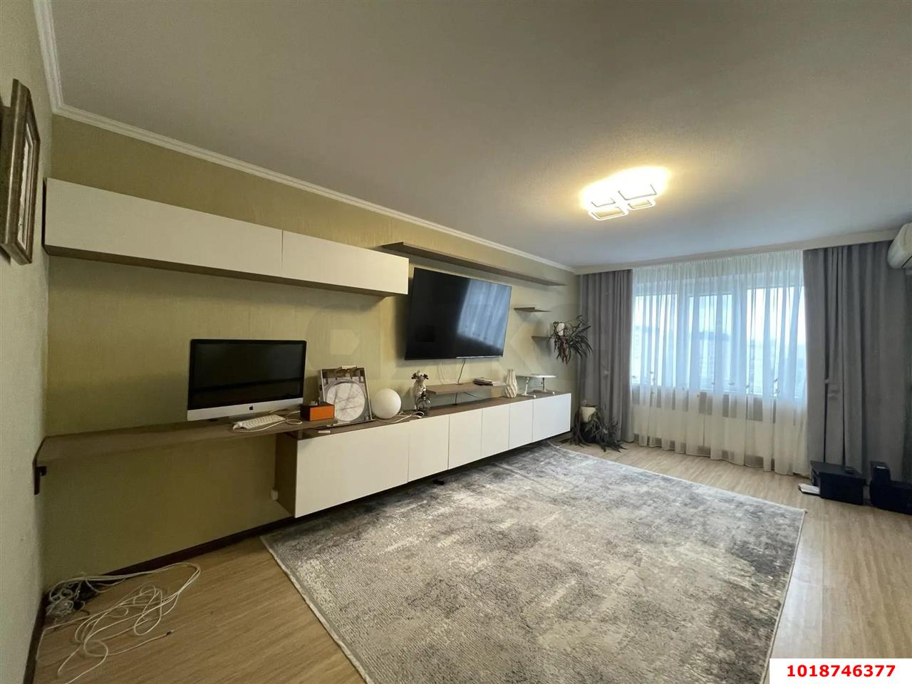 Фото №4: 3-комнатная квартира 106&nbsp;м², 14/14&nbsp;эт. - Краснодар, Западный внутригородской округ, мкр. Юбилейный, ул. Рождественская набережная, 51