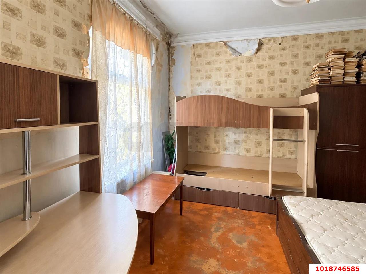 Фото №3: 2-комнатная квартира 36&nbsp;м², 1/1&nbsp;эт. - Краснодар, Центральный внутригородской округ, мкр. Центральный, ул. Коммунаров, 144