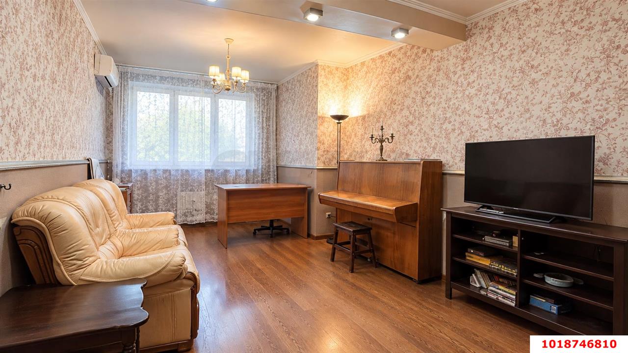 Фото №1: 3-комнатная квартира 134&nbsp;м², 17/18&nbsp;эт. - Краснодар, Прикубанский внутригородской округ, Солнечный, мкр. Фестивальный, ул. Яна Полуяна, 51/1