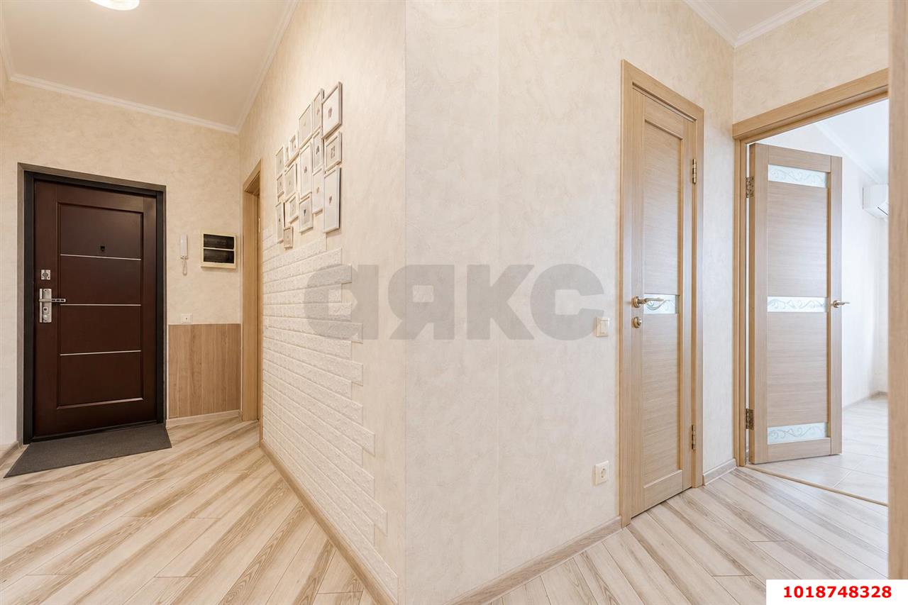 Фото №7: 2-комнатная квартира 70&nbsp;м², 9/16&nbsp;эт. - Краснодар, Центральный внутригородской округ, мкр. Завод Измерительных Приборов, ул. Московская, 59