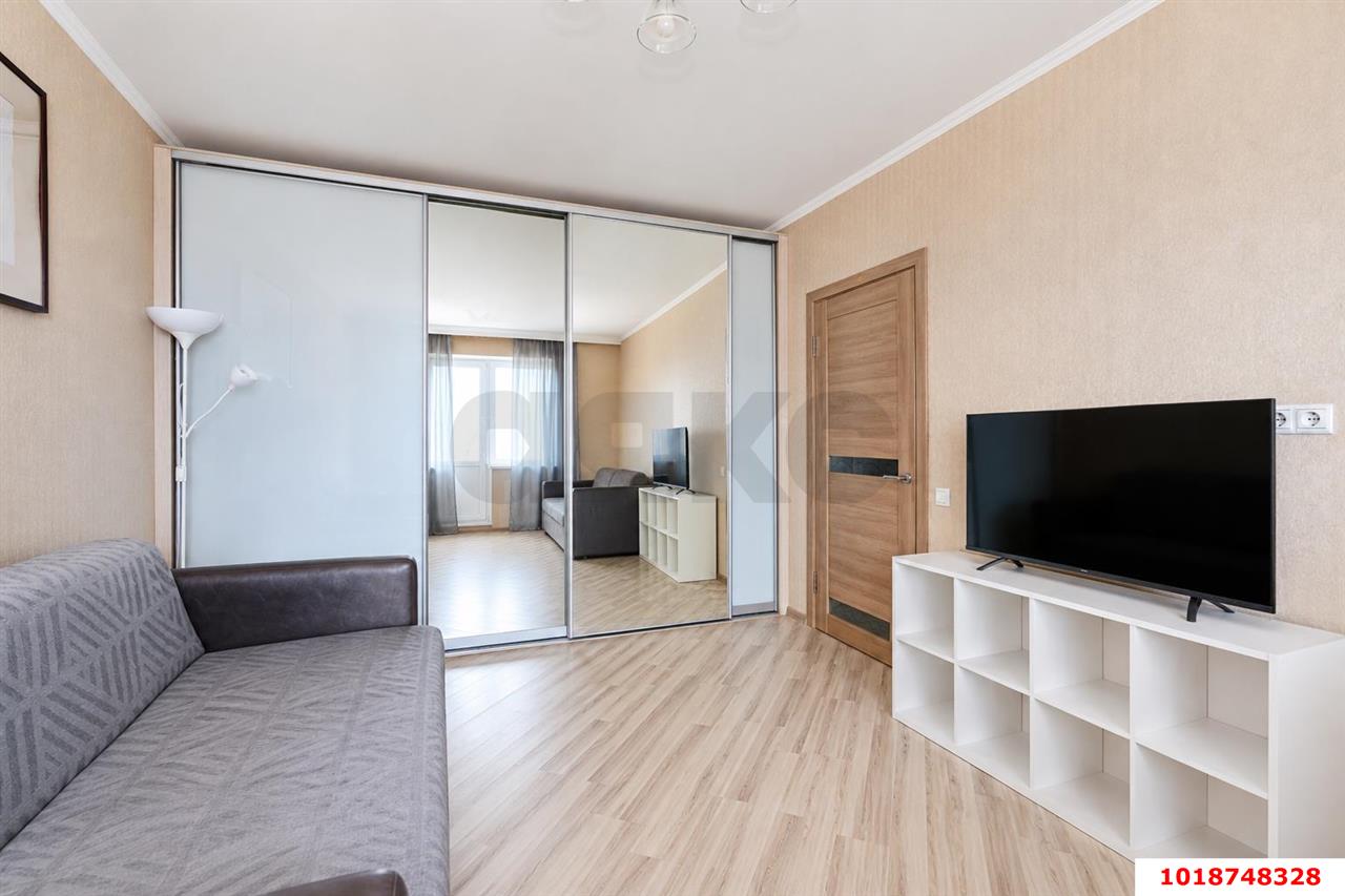 Фото №10: 2-комнатная квартира 70&nbsp;м², 9/16&nbsp;эт. - Краснодар, Центральный внутригородской округ, мкр. Завод Измерительных Приборов, ул. Московская, 59
