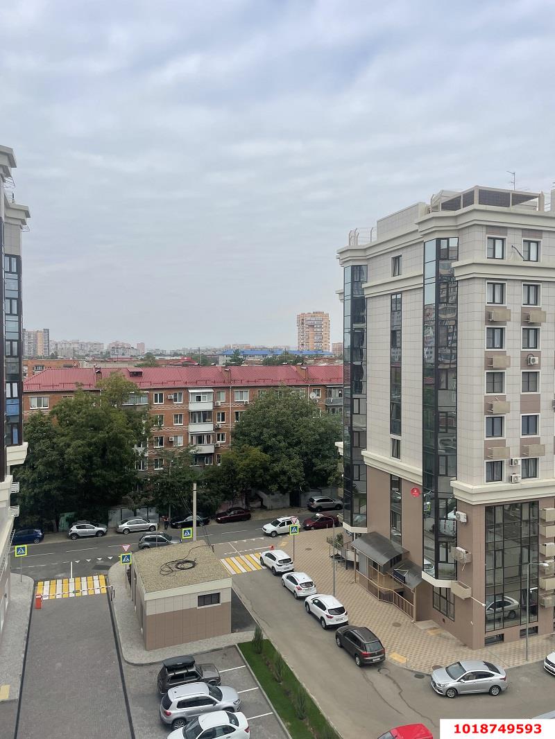 Фото №4: 1-комнатная квартира 39&nbsp;м², 7/9&nbsp;эт. - Краснодар, Западный внутригородской округ, мкр. ЖК Ренессанс, ул. Строителей, 21