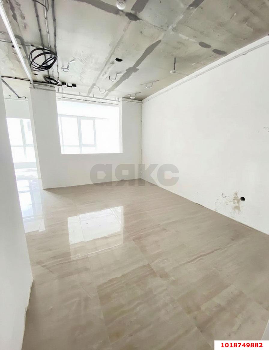 Фото №1: 2-комнатная квартира 63&nbsp;м², 3/24&nbsp;эт. - Краснодар, Прикубанский внутригородской округ, мкр. Любимово, 2