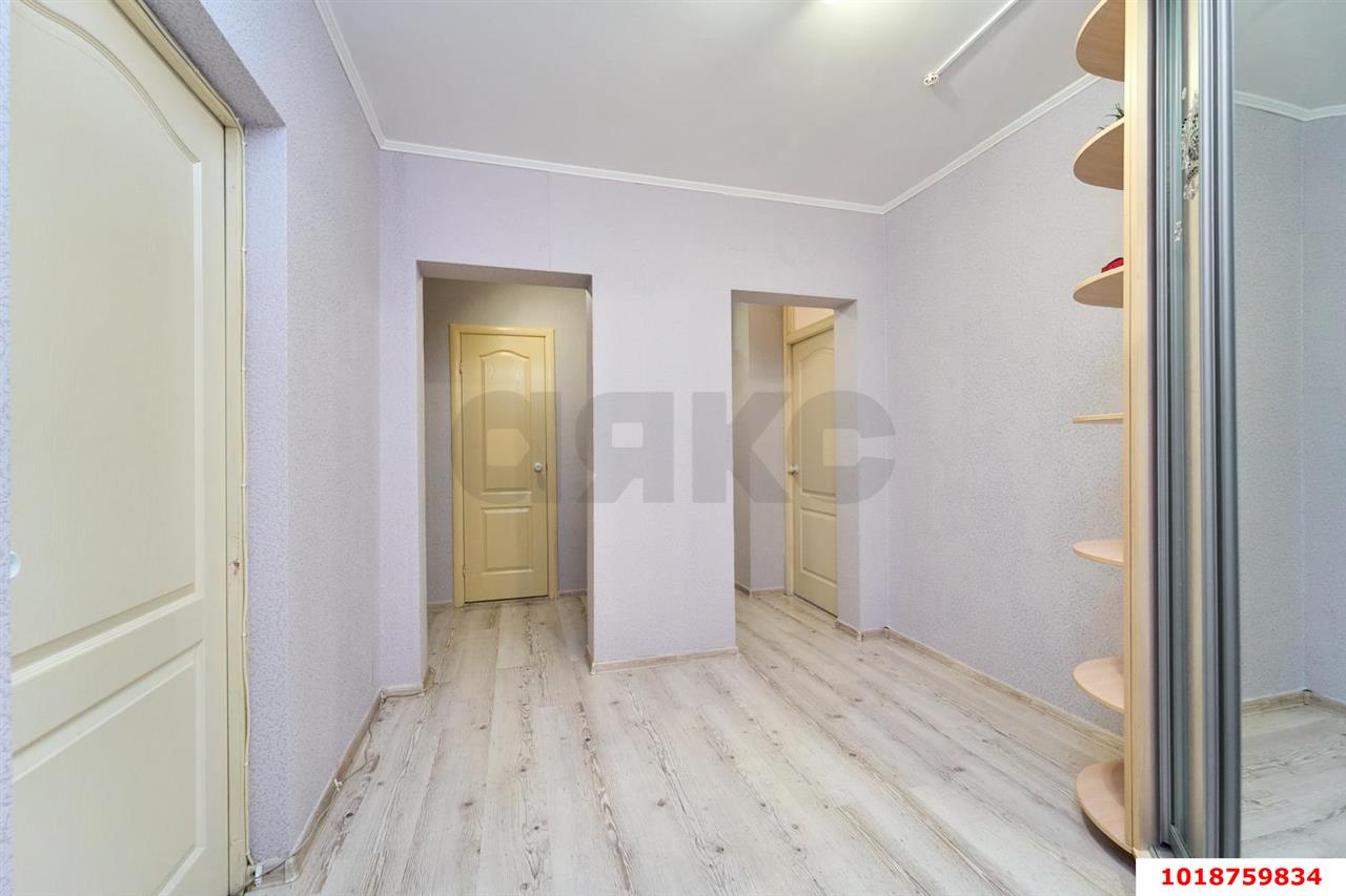 Фото №5: 2-комнатная квартира 69&nbsp;м², 1/16&nbsp;эт. - Краснодар, Прикубанский внутригородской округ, мкр. Восточно-Кругликовский, ул. Черкасская, 129/1