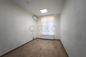 Фото №1: Офисное помещение 153 м², 1/16 эт. - Краснодар, мкр. Фестивальный, ул. Гаражная, 156к1