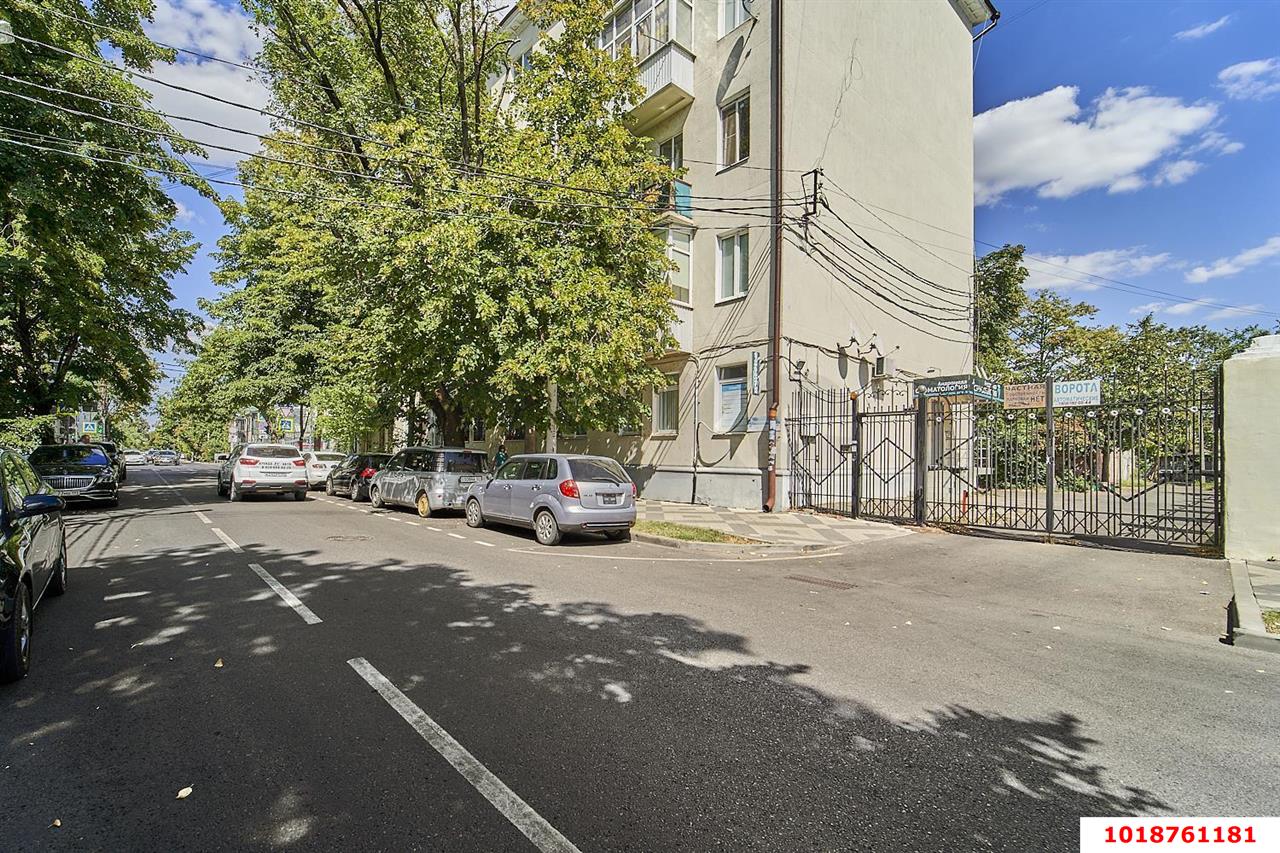 Фото №2: 2-комнатная квартира 57&nbsp;м², 5/5&nbsp;эт. - Краснодар, Западный внутригородской округ, мкр. Центральный, ул. Советская, 40