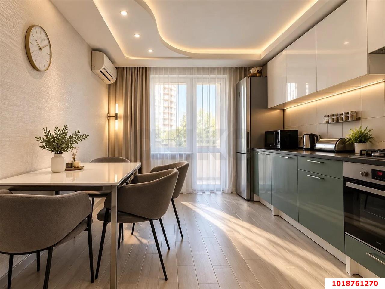Фото №1: 3-комнатная квартира 75&nbsp;м², 3/12&nbsp;эт. - Краснодар, Западный внутригородской округ, мкр. Юбилейный, б-р Платановый, 6