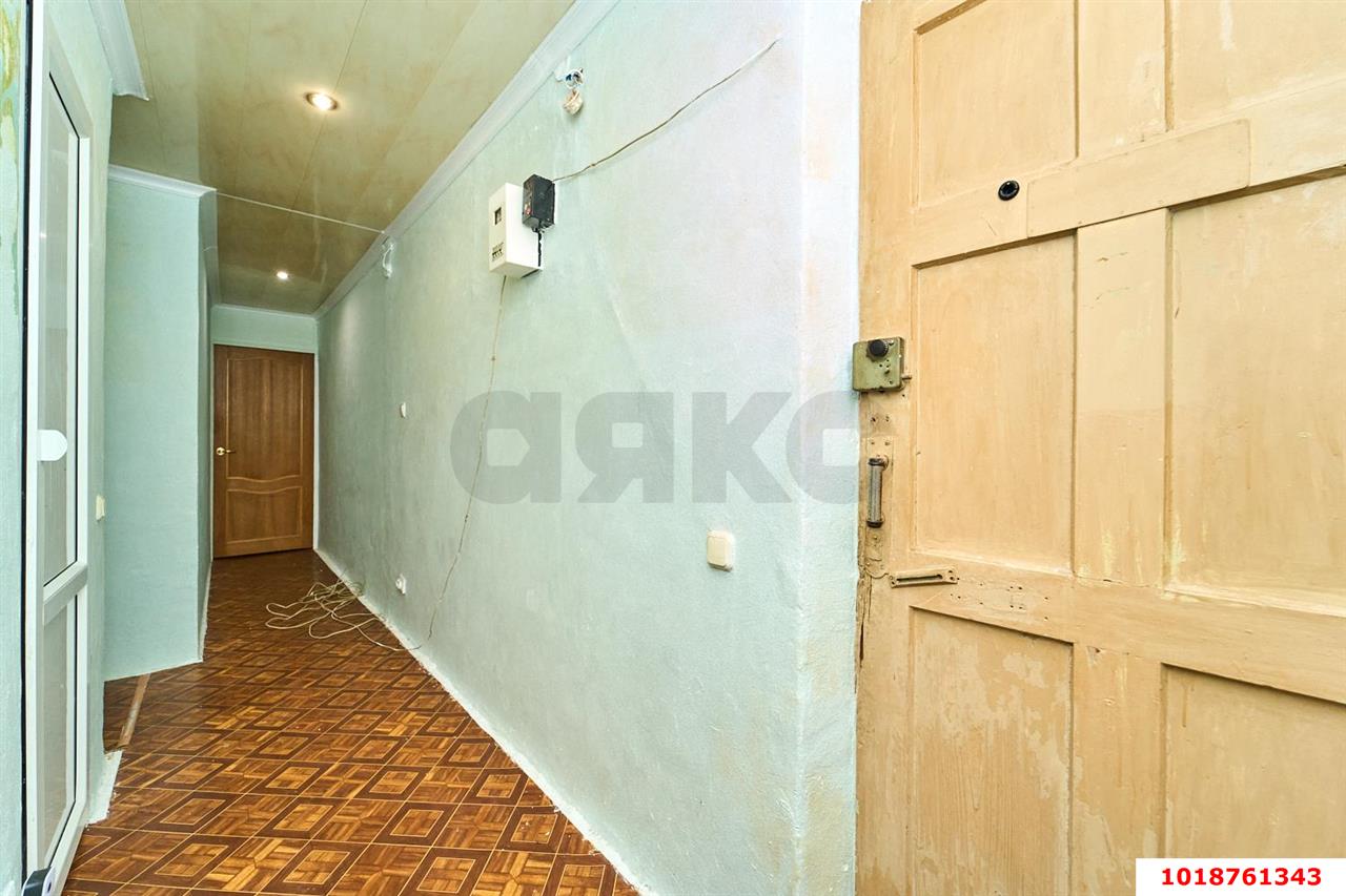 Фото №6: 2-комнатная квартира 44&nbsp;м², 1/4&nbsp;эт. - Краснодар, Центральный внутригородской округ, мкр. Центральный, ул. Орджоникидзе, 93