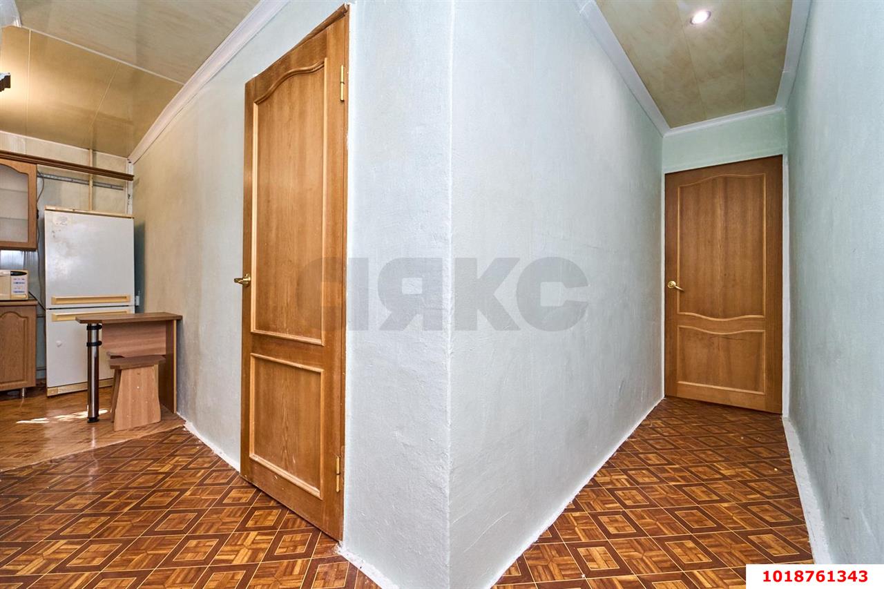 Фото №10: 2-комнатная квартира 44&nbsp;м², 1/4&nbsp;эт. - Краснодар, Центральный внутригородской округ, мкр. Центральный, ул. Орджоникидзе, 93