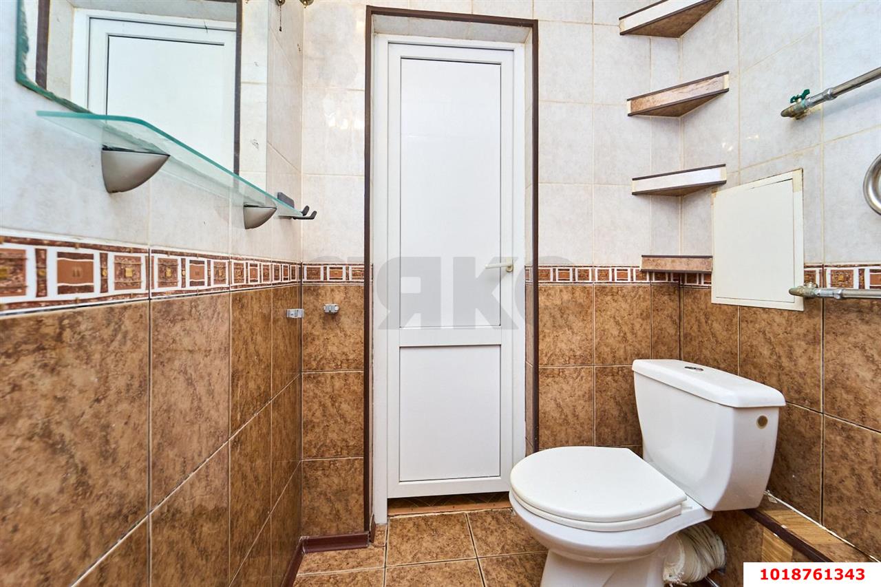 Фото №15: 2-комнатная квартира 44&nbsp;м², 1/4&nbsp;эт. - Краснодар, Центральный внутригородской округ, мкр. Центральный, ул. Орджоникидзе, 93